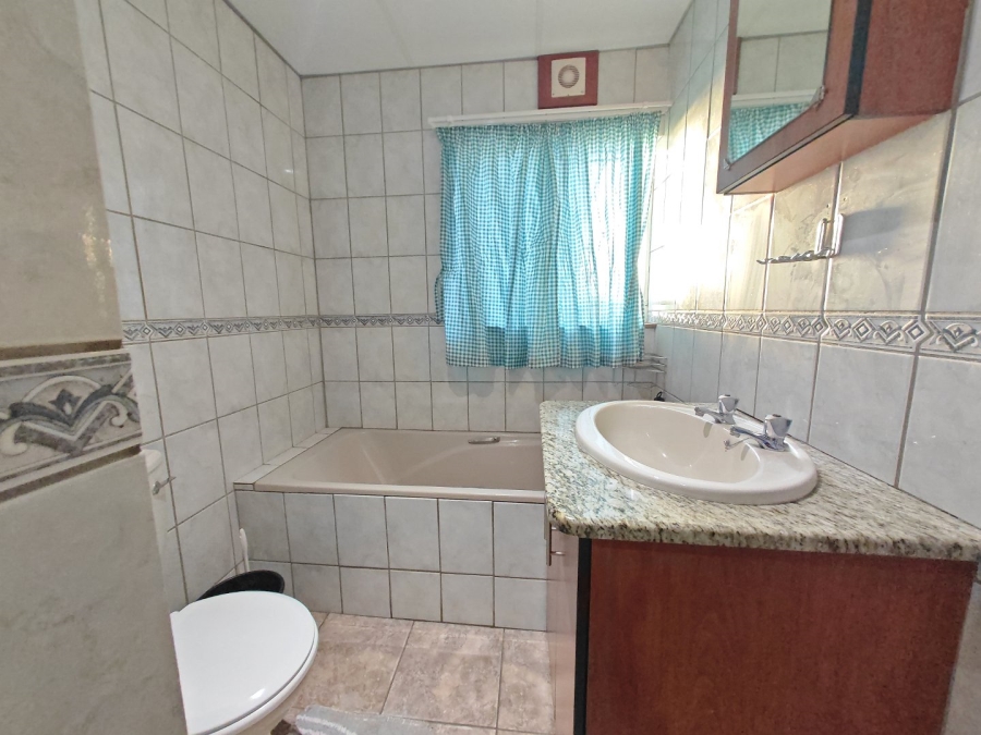 3 Bedroom Property for Sale in Uitsig Free State